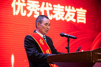 E:2024年宣传工作2024.22.2恒峰g22运业第三届第九次职工代表大会顺利召开官网图官网20240202-01-表彰会管理精英发言.jpg